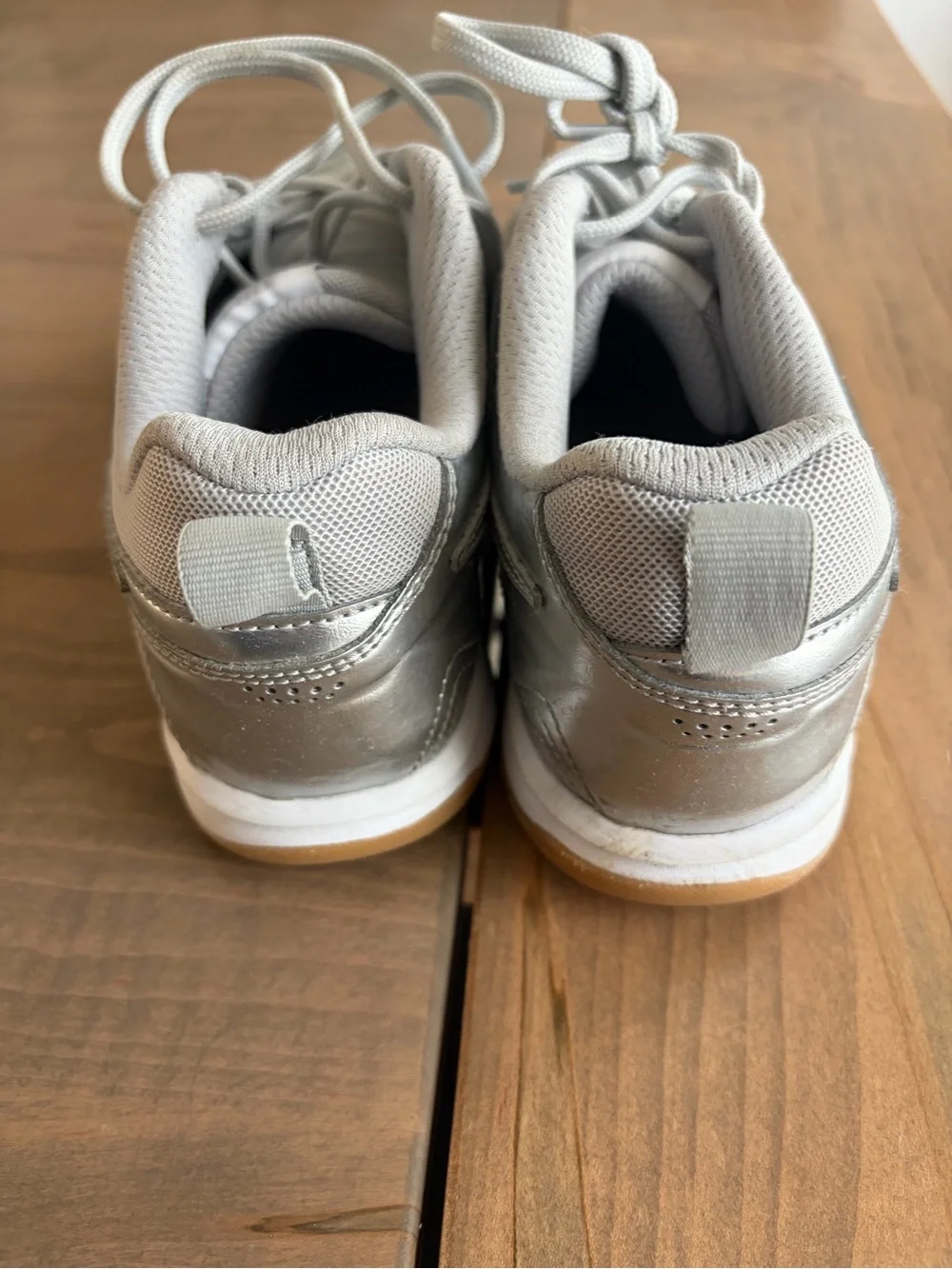 Nike Kids Silver Gato Lv8 Sneakers - boys size 6